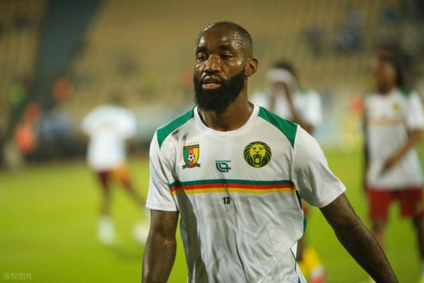 策略操盘 2-0，26岁曼联悍将姆伯莫利剑出鞘，率队冲击世界杯直接晋级席位